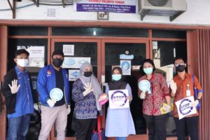 BNNP SULTENG DENGAN DPD KNPI SULTENG, DAN DPD KNPI KOTA PALU BAGIKAN MASKER GRATIS KE MASYARAKAT