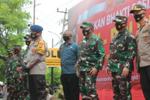 KEPALA BNNP SULTENG HADIRI KEGIATAN BHAKTI SOSIAL TNI-POLRI YANG DIPIMPIN PANGLIMA TNI DAN KAPOLRI