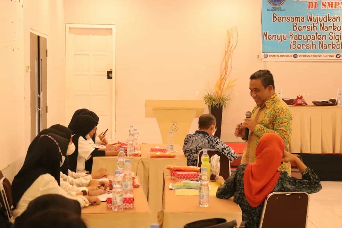 BNNP SULTENG GELAR PELATIHAN SOFTSKILL DI SMP NEGERI 12 SIGI BNNP SULTENG GELAR PELATIHAN SOFTSKILL DI SMP NEGERI 12 SIGI