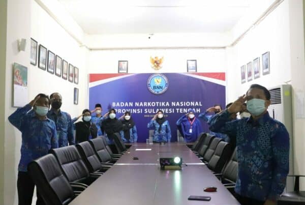 PEGAWAI BNNP SULTENG MENGIKUTI UPACARA PERINGATAN HARI KESAKTIAN PANCASILA SECARA VIRTUAL Konsep Otomatis