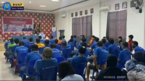 BNNP SULTENG DAN LAPAS KELAS IIA PALU MENGUMANDANGKAN MARS BNN